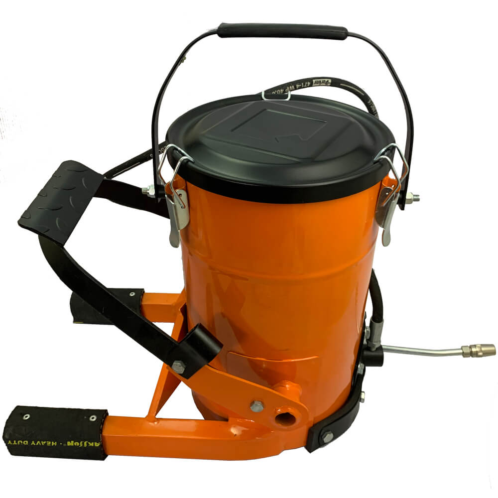 Engrasadora de pedal con manija 22 libras FOP/10A Groz