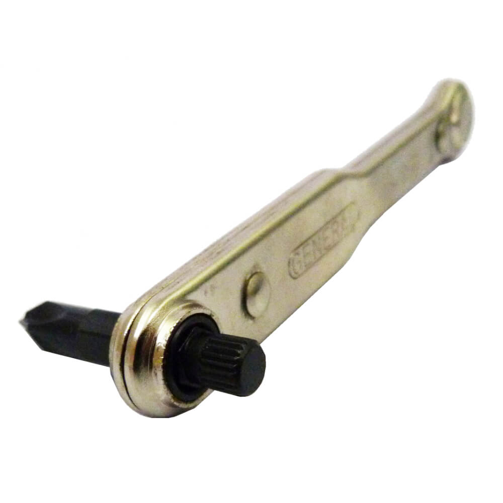Juego de puntas con su ratchet 14 piezas 8072 General